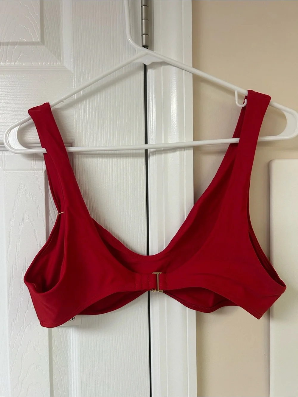 NWT Quince Italian Plunge Bikini Top in Cherry